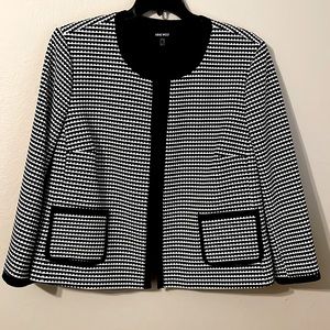 Fully lined Nine West jacket. Like new condition! A steal at $24. Or make offer